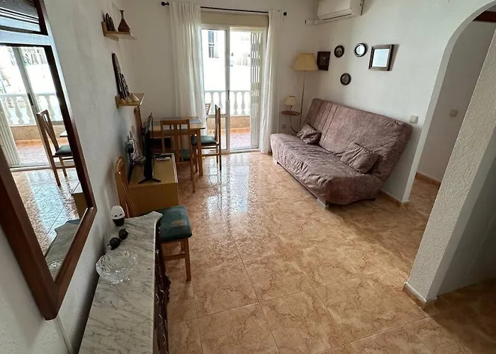 San Pascual Apartment *